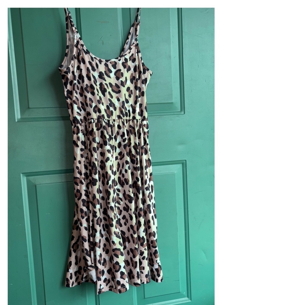 New Styleworld medium sleeveless animal print dress